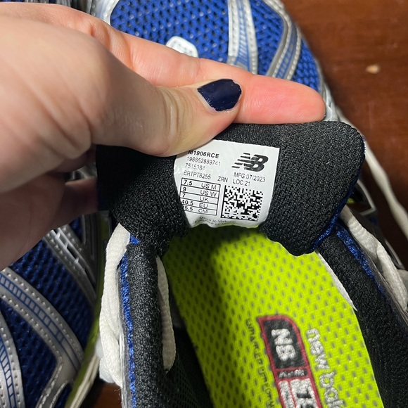 New Balance 1906 Sneakers (Size 9 Women’s) - Picture 3 of 8